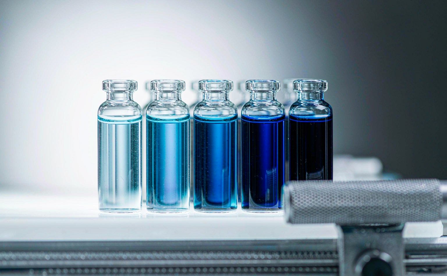 Pen Ink Comes in Grades Too: Oil-Based vs Water-Based, Dye vs Pigment